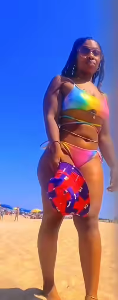 Shaniquah: Thick andThoughtful
