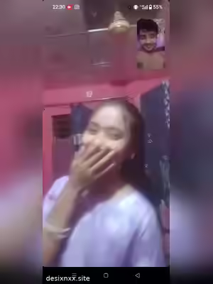Slim GF Dancing Nude