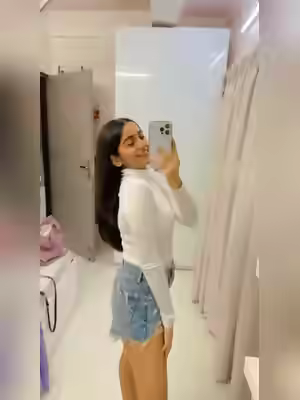 Beautiful Desi Girl Nudes Leaked
