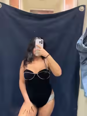 Beautiful Desi Girl Nudes Leaked