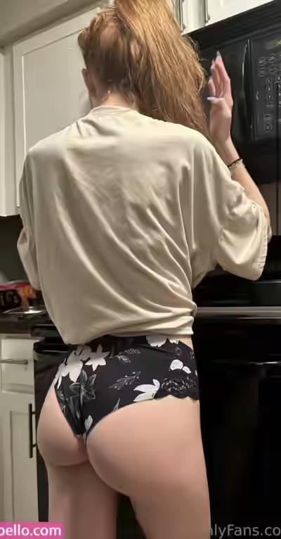 Pussy, Tits, And Face: Fully Exposed