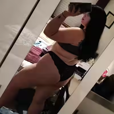 FullyExposed: Wife or Girlfriendagini高潮状态