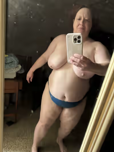 Pussy, Tits, And Face: Fully Exposed Women