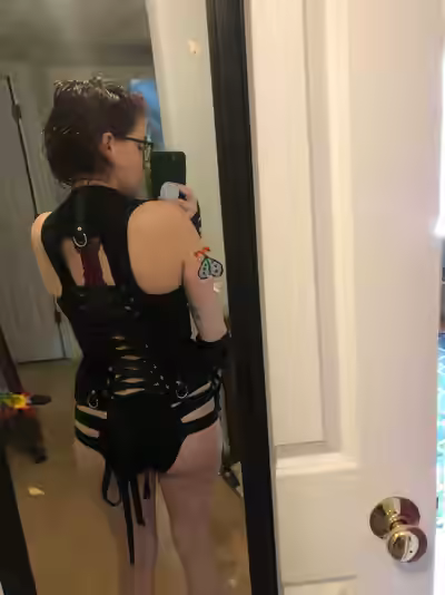 Fully Exposed Wife and Girlfriend-assets