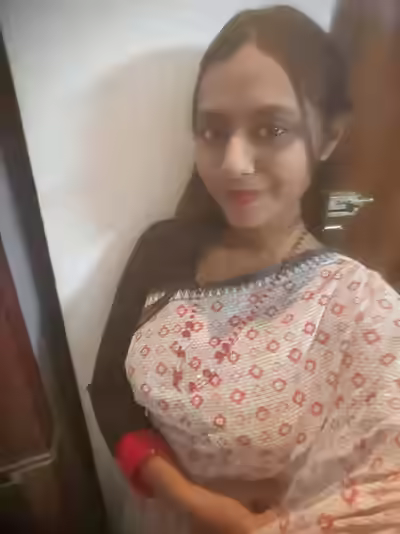 Dusky Desi Chick