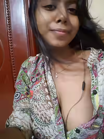 Dusky Desi Chick