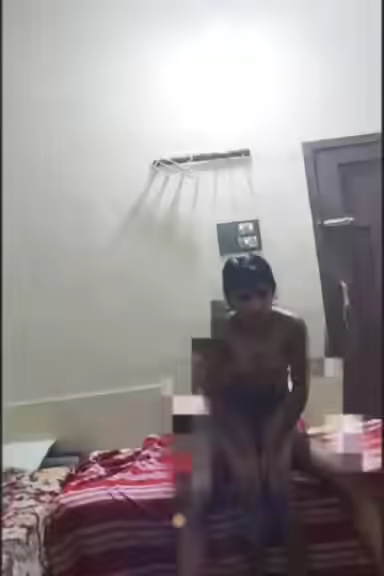Horny Slim Mallu Girl in Desi Hard Fucking