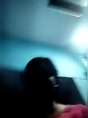 Desi Girl Shakes Her Round Ass