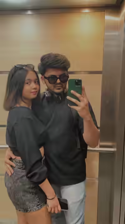 Beautiful Sexy Babe Sucks Dick