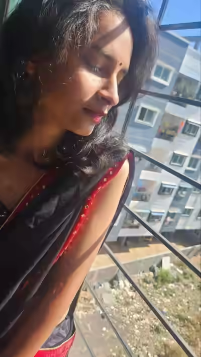 Beautiful Slim Desi Teen College Girl's Cuckold Threesome Viral Leak