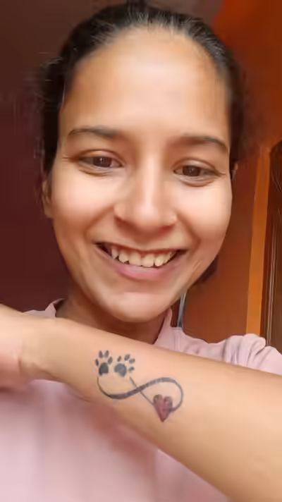 Beautiful Slim Desi Teen College Girl's Cuckold Threesome Viral Leak