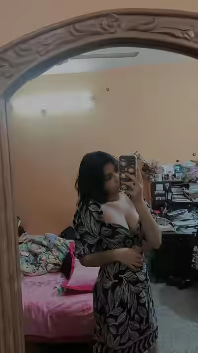 Young Desi Girl Masturbates with Cucumber