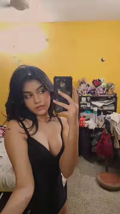Young Desi Girl Masturbates with Cucumber
