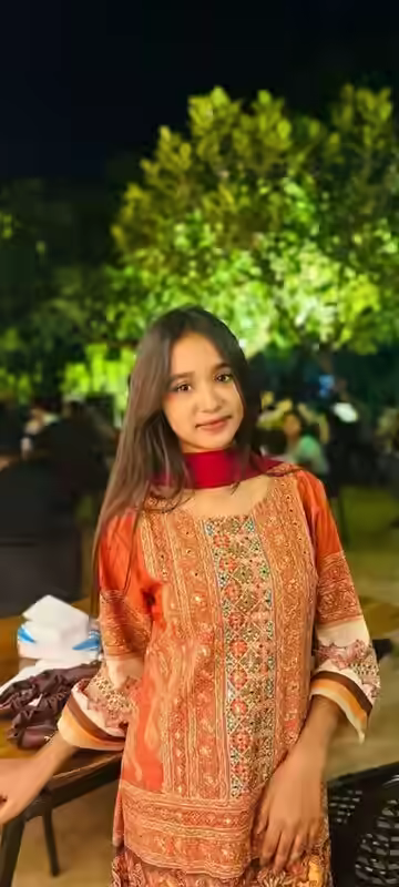 Indian Teen Bitch Teases Boobs and Pussy