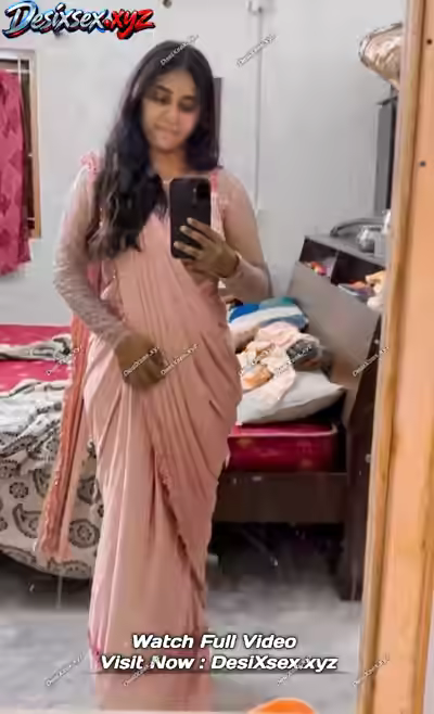 Sexy Desi Girls Tease Boobs and Pussy