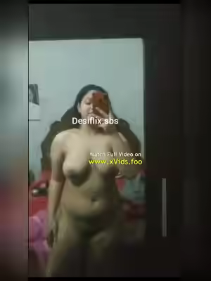 Bangladeshi Desi College Girl Shows Her Assets