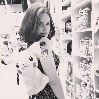Laurana B, France's Pet-Sitter