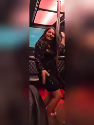 Sexy Hot Slut Rand Brunette Busty NRI Milf Wife