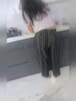 Sexy Hot Slut Rand Brunette Busty NRI Milf Wife