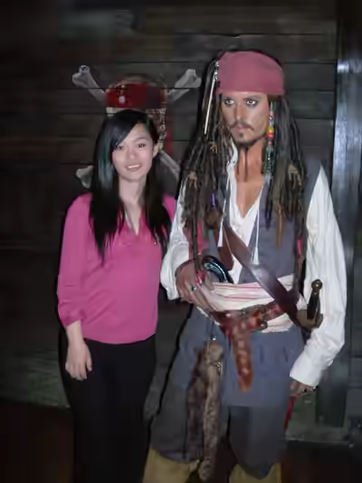 Fully Exposed Wife或完全曝露的妻子
