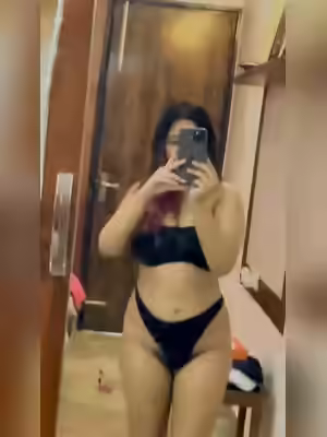 Curvy Beautiful Indian Girl