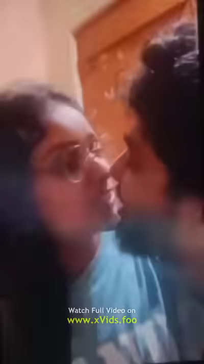 Cute Indian Boobs and Pussy Show