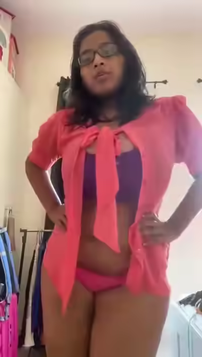 Big Boobs and Ass Teaser from Lanka