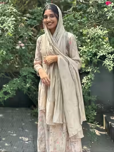Cute Slim Mallu Girl Fingering