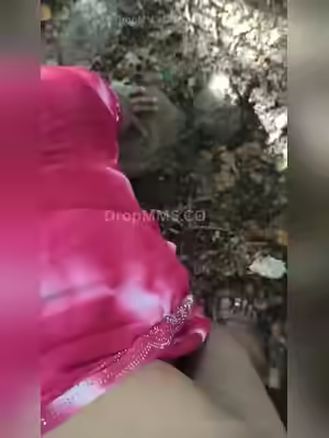 Desi Aunty Interacts with Customers Outdoors