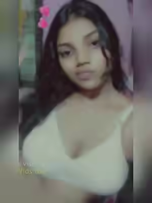 Cute Boobs of the School Girl
