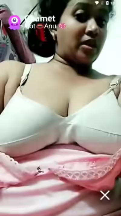 Hot Anu's Full Nude Boob and Pussy Videocall