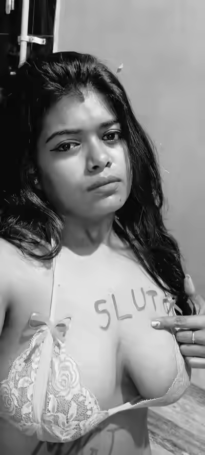 Horny Bengali MILF Lisa Boudi Blowjob