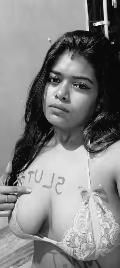 Horny Bengali MILF Lisa Boudi Blowjob