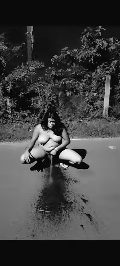 Horny Bengali MILF Lisa Boudi Blowjob