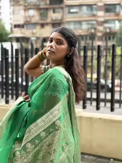 Desi Images 2026