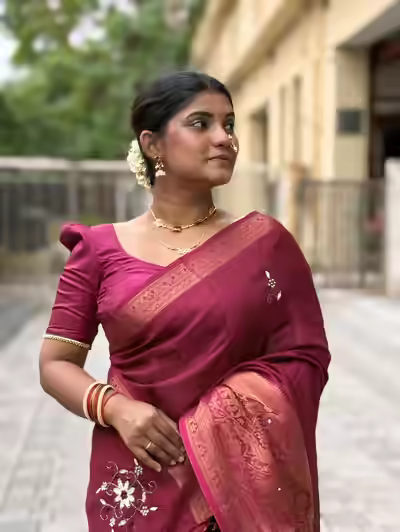 Desi Images 2026