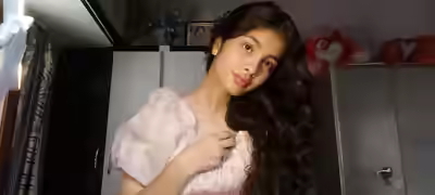 Desi Indian Babe Reveals Her Ass Hole and Pussy