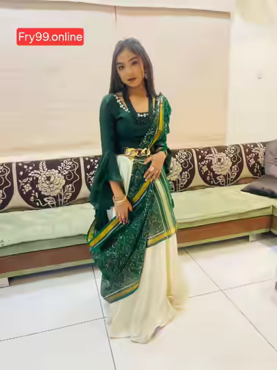Cute andSexy GF Exposed by BF