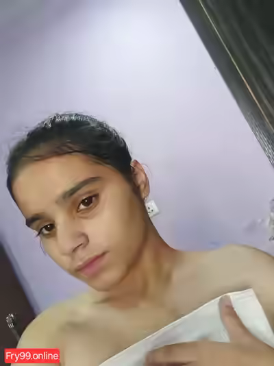 Nude Show: International Media, 2026, No.9