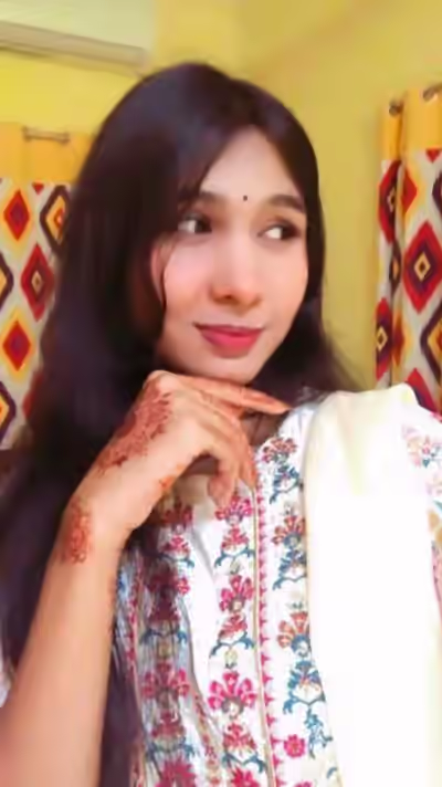 Beautiful Horny Girl Shows Off