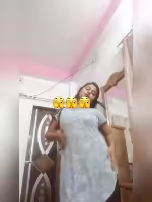 Sangeeta Strips: Indian Bitch Viral MMS