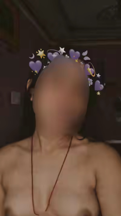 Desi Bengali Bhabhi Shows Nipples