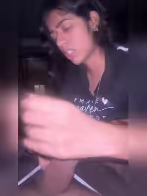 Indian Girl Makeout in Car