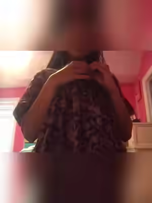 Indian American Tamil NRI Wife's Hot Nudes Leaks