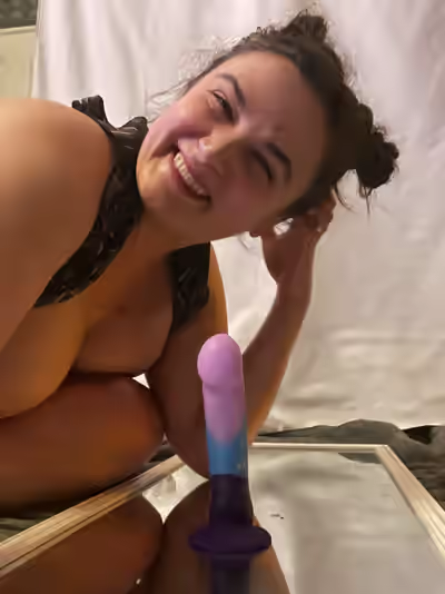 Ass, Pussy, Tits: Faces and Intimates