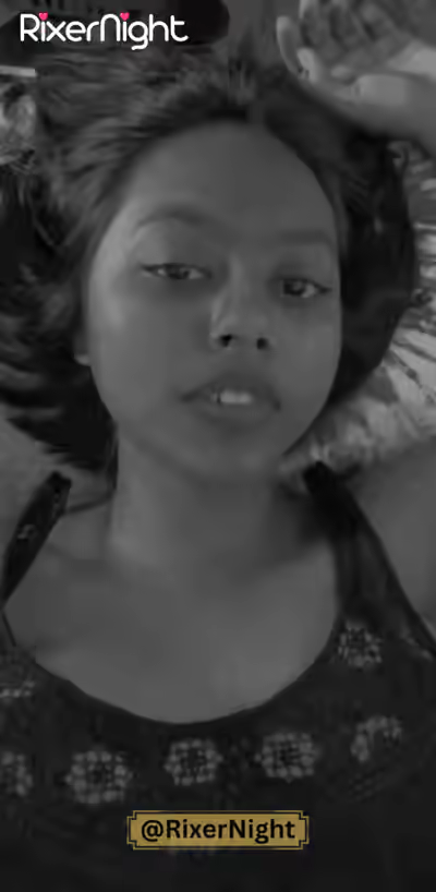 Pinki Randi Self-Exposing Herself