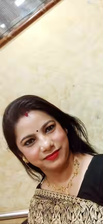 Bengali Housewife Gitanjali Mallick 2026