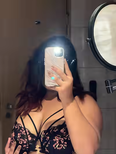 Desi Busty Woman Shows Her Assets