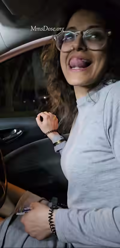 Desi Girl Gets Hardcore Fuck and Blowjob