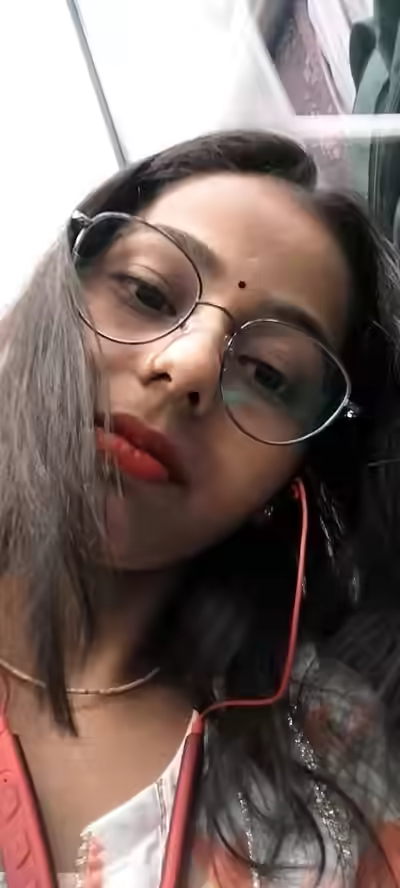Desi Cuteness in Full Nude Modeling